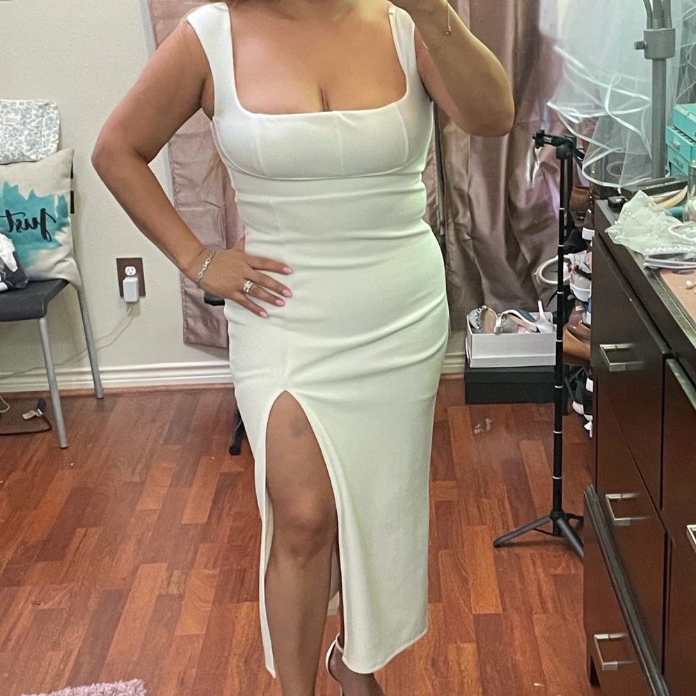 Hello Molly White Midi Dress - Picture 6 of 6